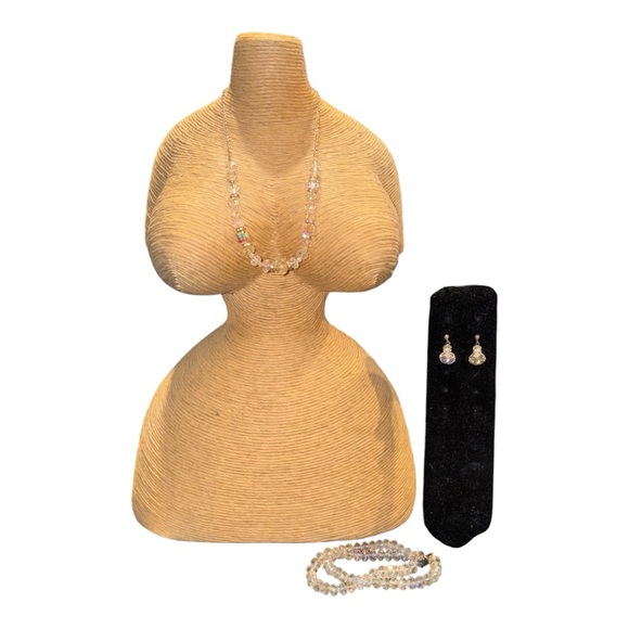 Crystal clear 3 piece jewelry set, necklace, earrings, double bracelet. LS - Picture 1 of 8